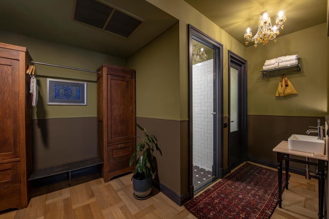 Hotel Communal Plekhanovi 4*